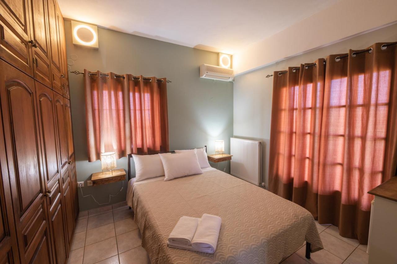 Villa Georgina B&B カタコロン エクステリア 写真