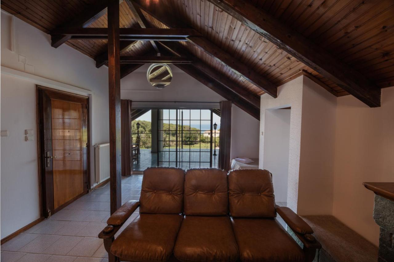 Villa Georgina B&B カタコロン エクステリア 写真