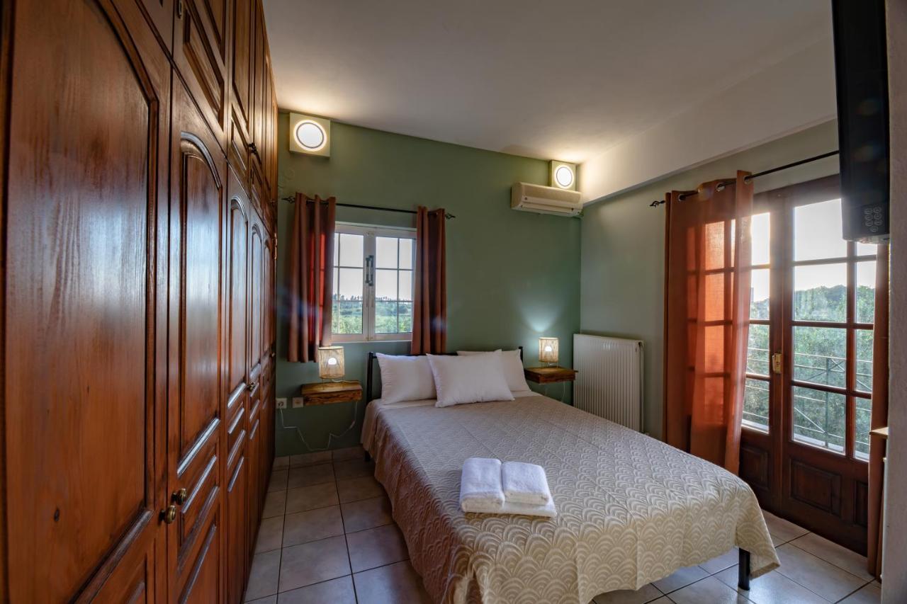 Villa Georgina B&B カタコロン エクステリア 写真